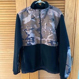 The North Face men’s fleece jacket